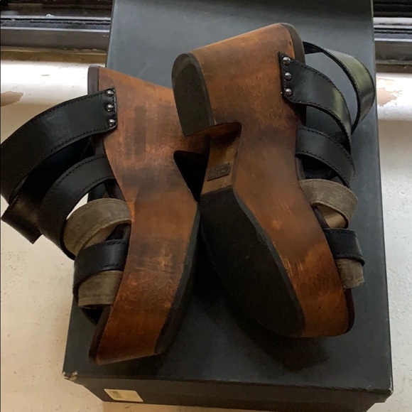 Shoes - Picture 2 of 3